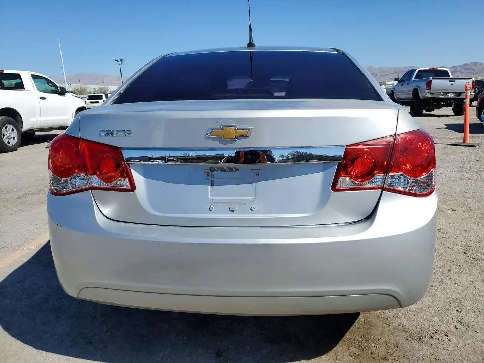 2014 CHEVROLET CRUZE LS  