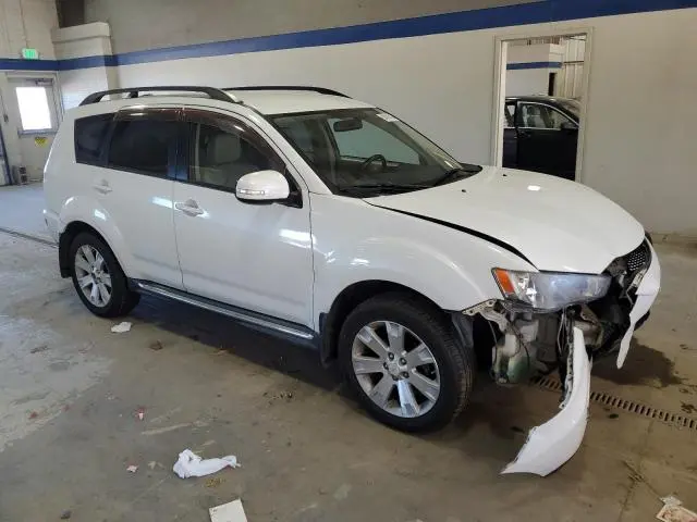 2010 MITSUBISHI OUTLANDER SE