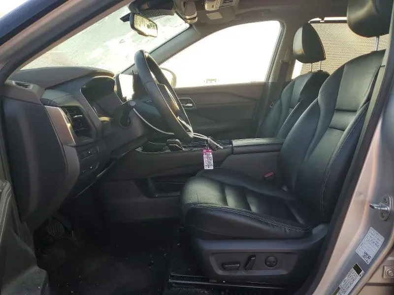 2021 NISSAN ROGUE SL  