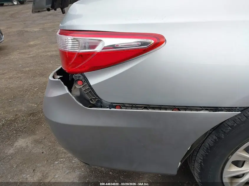 2016 TOYOTA CAMRY LE