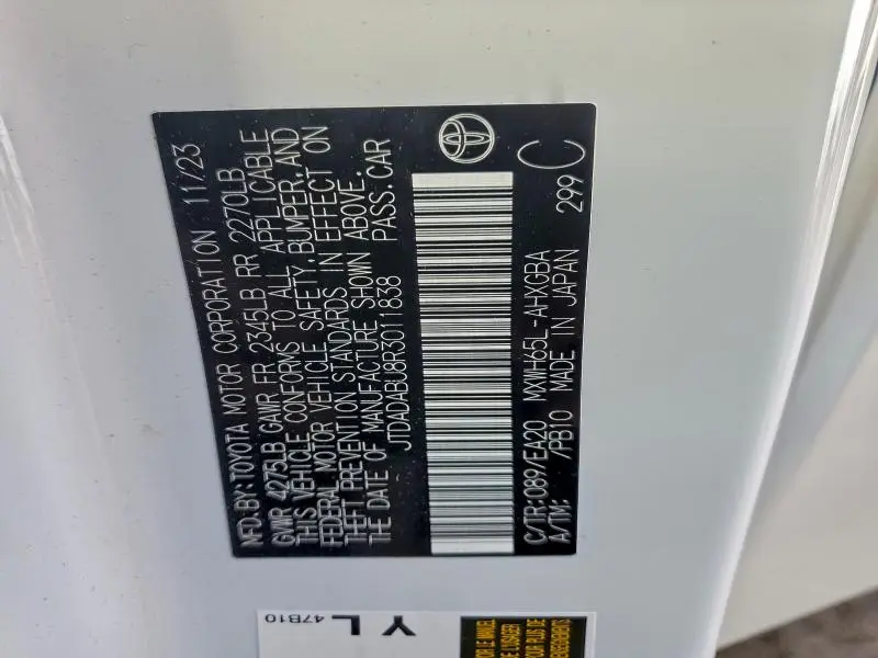 2024 TOYOTA PRIUS LE  