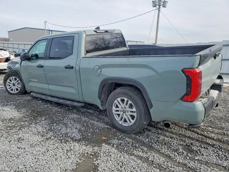 2024 TOYOTA TUNDRA CREWMAX SR5  