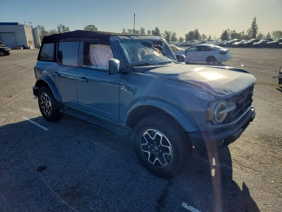 2022 FORD BRONCO BASE  