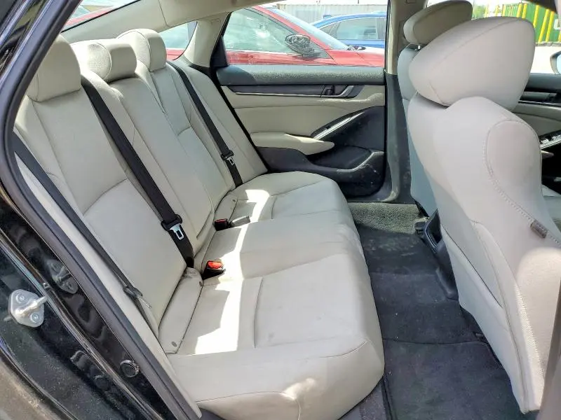 2018 HONDA ACCORD LX  