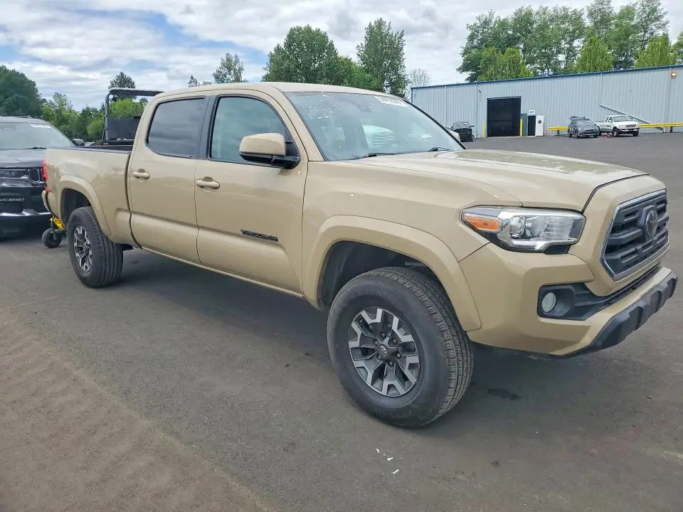 2018 TOYOTA TACOMA SR5 V6  