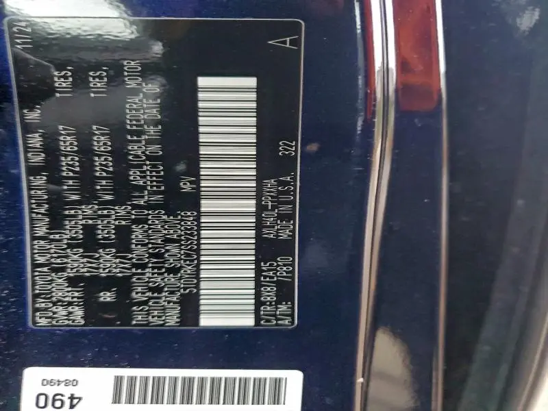 2025 TOYOTA SIENNA XLE  