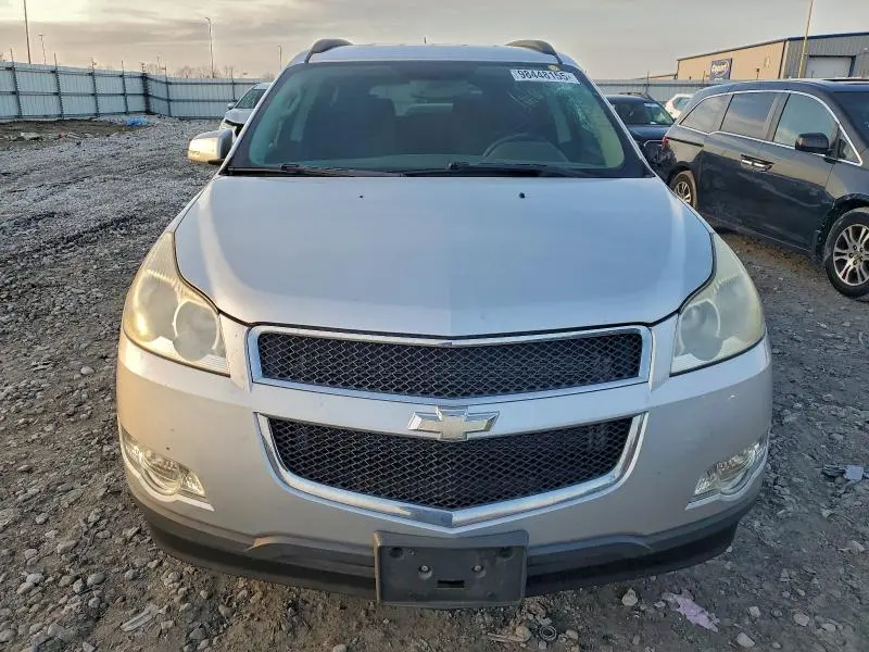 2010 CHEVROLET TRAVERSE LT  