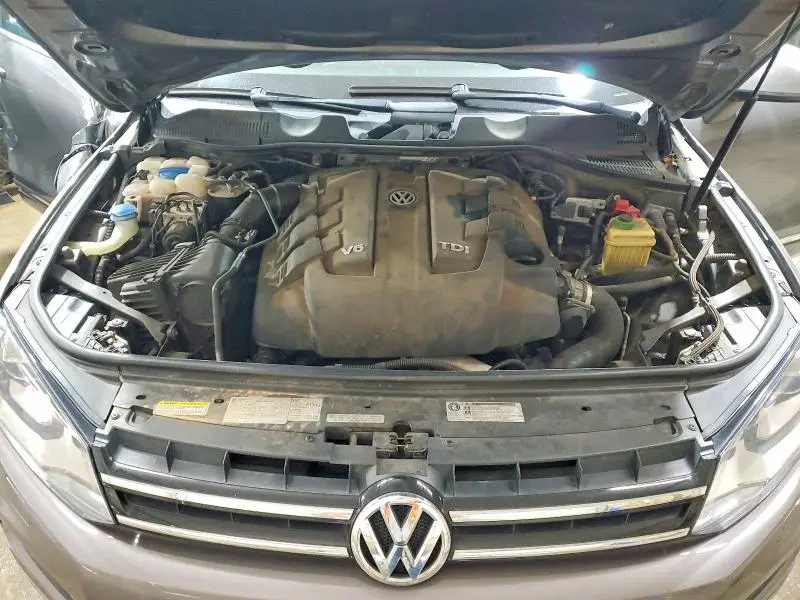 2013 VOLKSWAGEN TOUAREG V6 TDI  