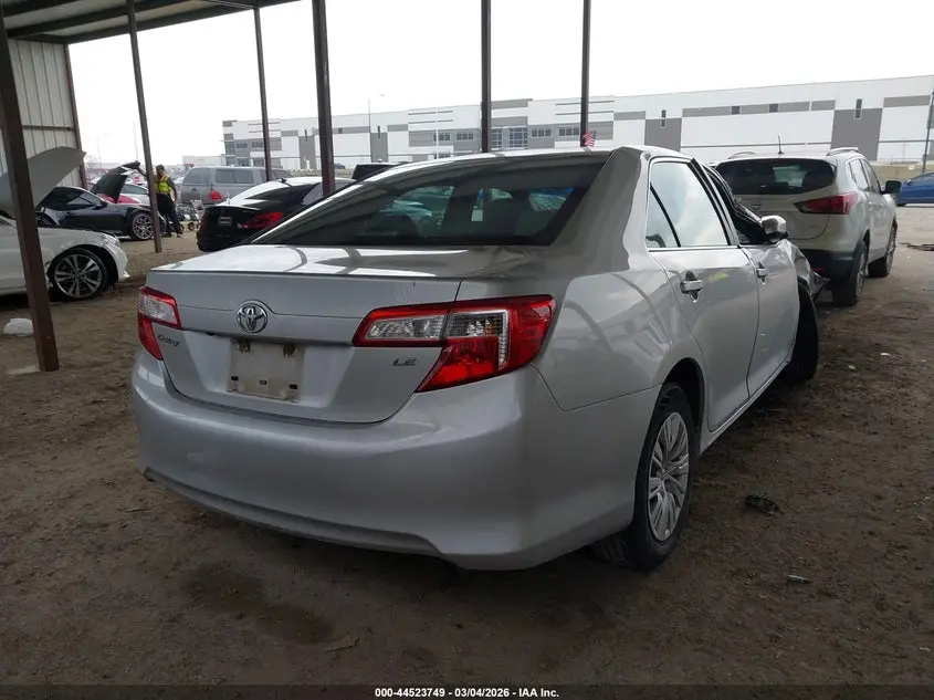 2014 TOYOTA CAMRY LE