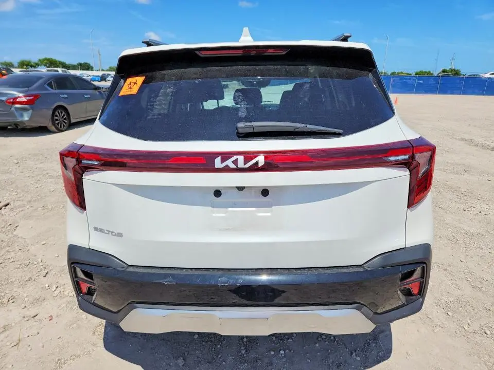 2025 KIA SELTOS S  