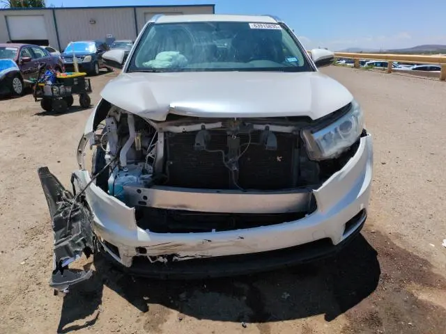 2016 TOYOTA HIGHLANDER XLE  