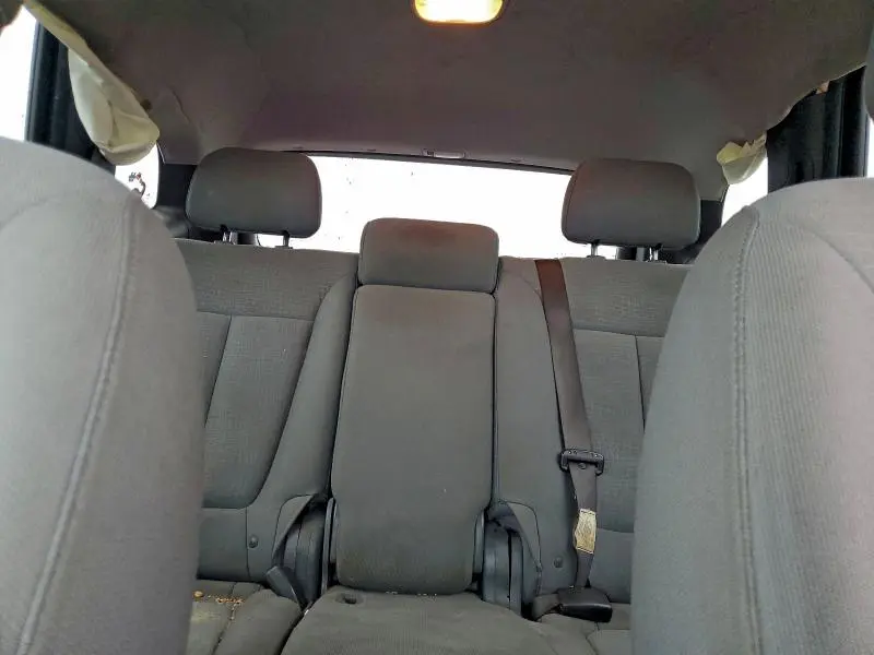 2010 HYUNDAI SANTA FE GLS  