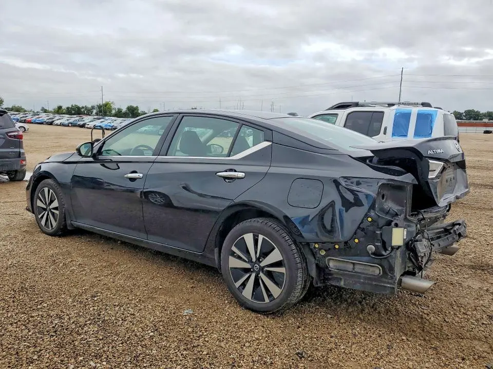 2019 NISSAN ALTIMA SL  