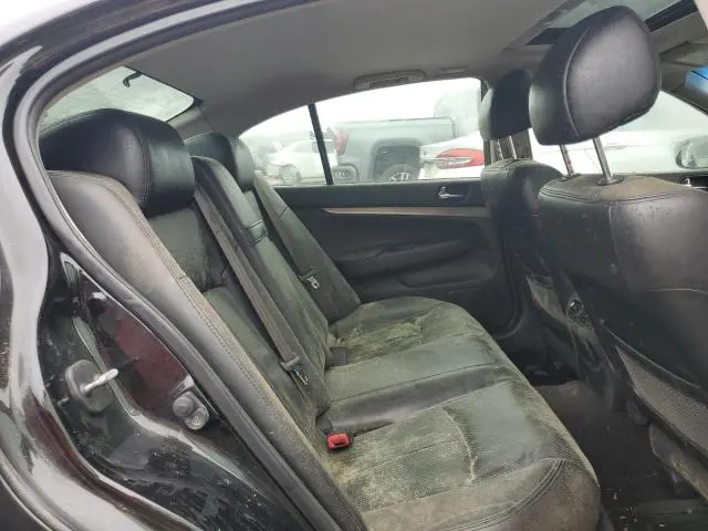 2013 INFINITI G37