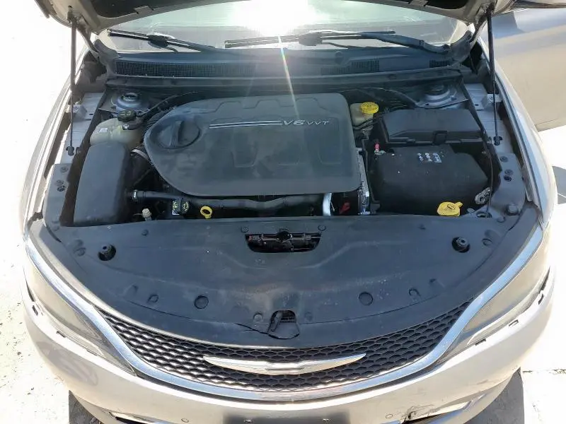 2015 CHRYSLER 200 C  