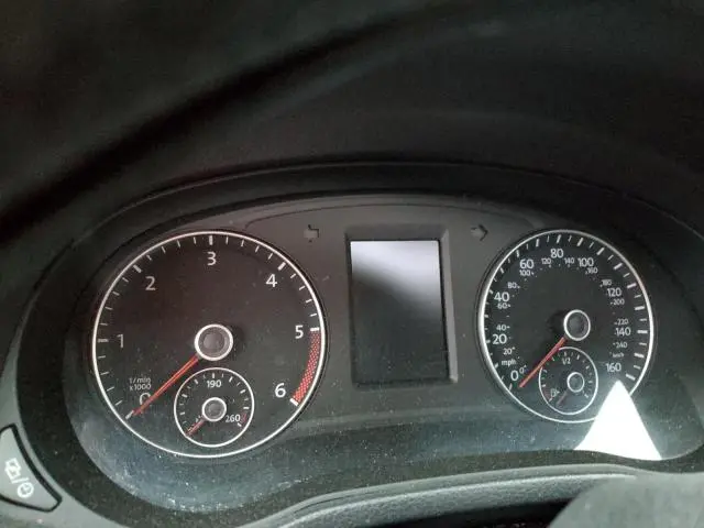 2013 VOLKSWAGEN PASSAT SE  