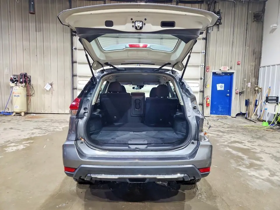 2019 NISSAN ROGUE S  