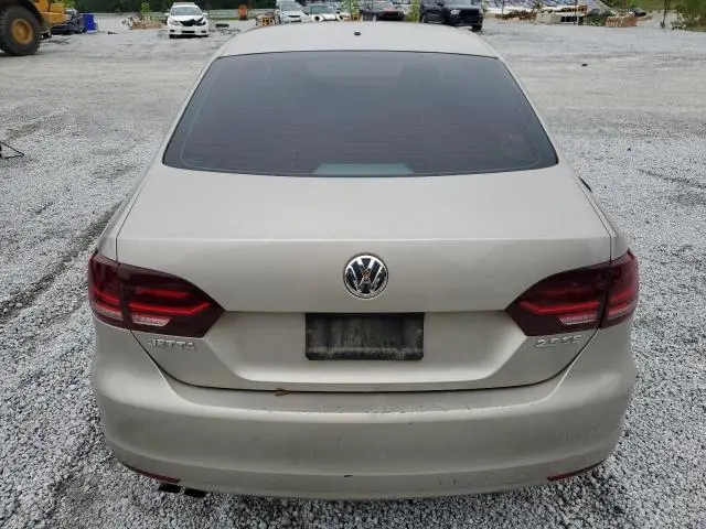 2013 VOLKSWAGEN JETTA SE  