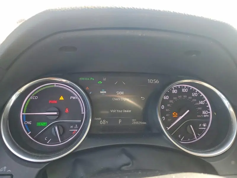 2020 TOYOTA CAMRY XLE  