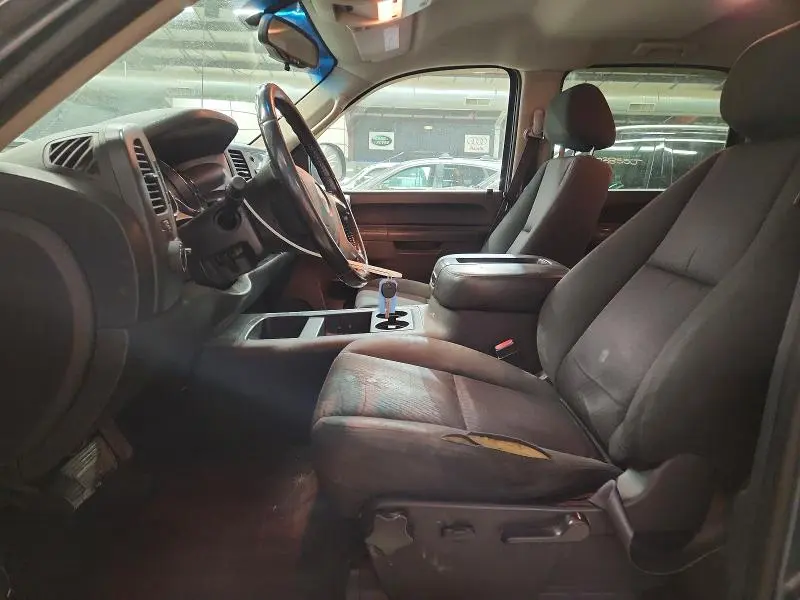 2011 CHEVROLET SILVERADO K1500 LT  