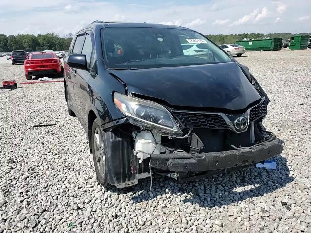 2019 TOYOTA SIENNA SE