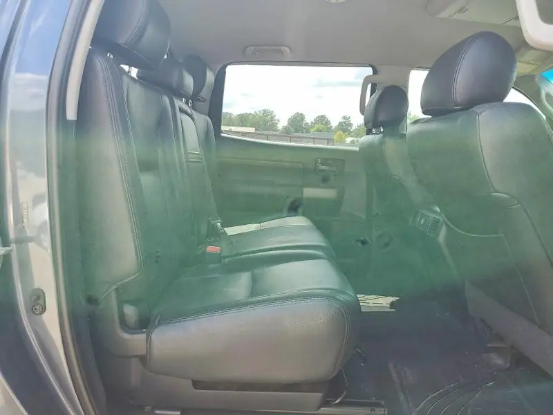2010 TOYOTA TUNDRA CREWMAX SR5  