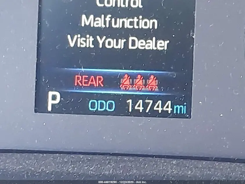 2025 TOYOTA COROLLA LE