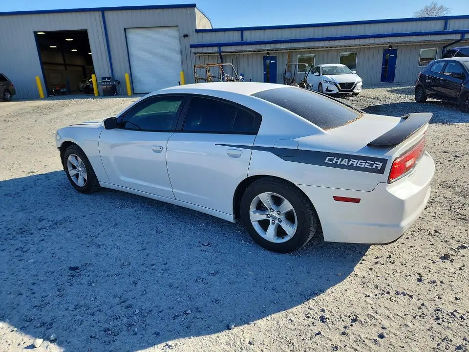 2014 DODGE CHARGER SE  