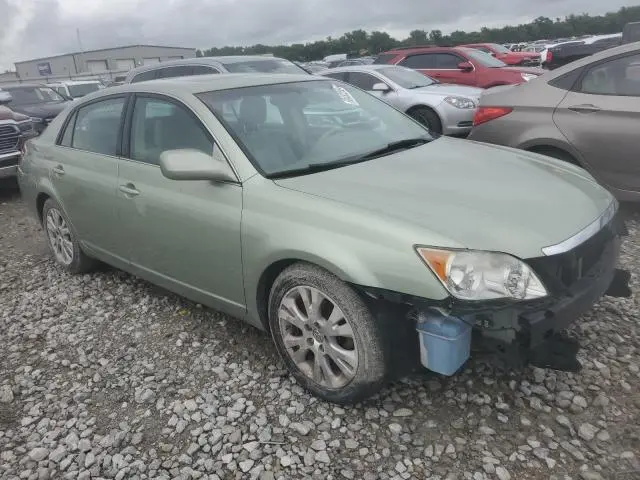 2010 TOYOTA AVALON XL  