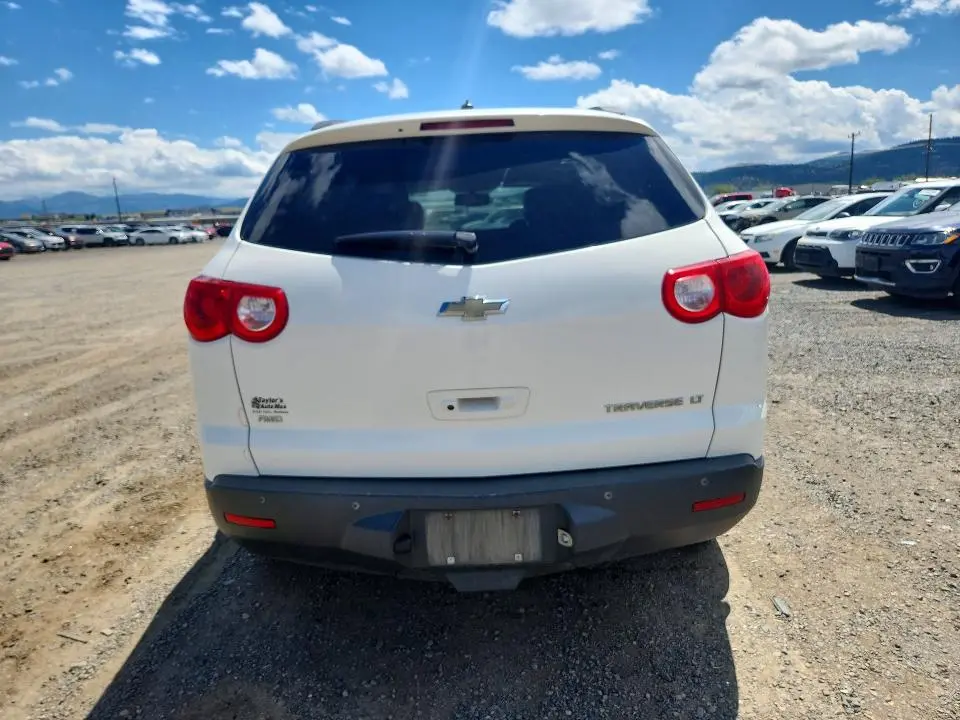 2012 CHEVROLET TRAVERSE LT  