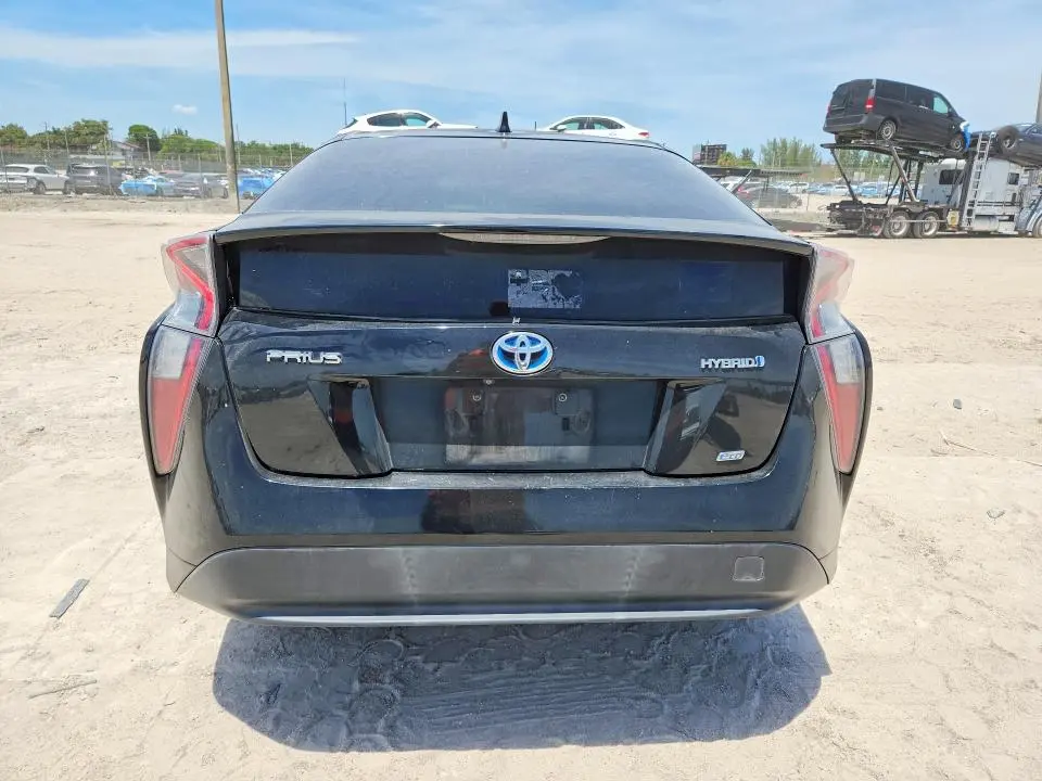2016 TOYOTA PRIUS TWO ECO  