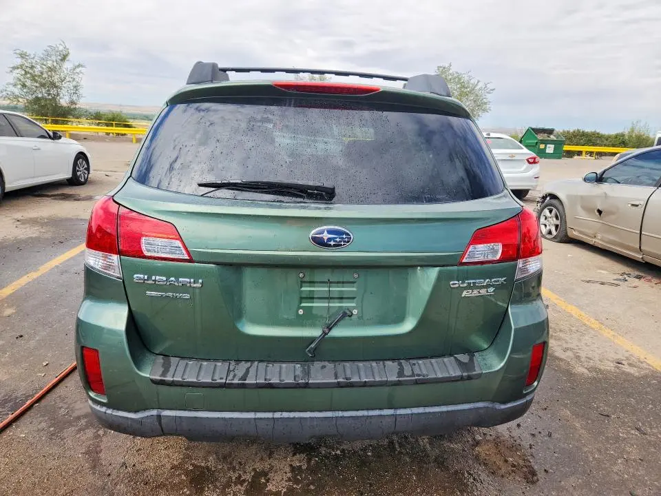 2010 SUBARU OUTBACK 2.5I PREMIUM  