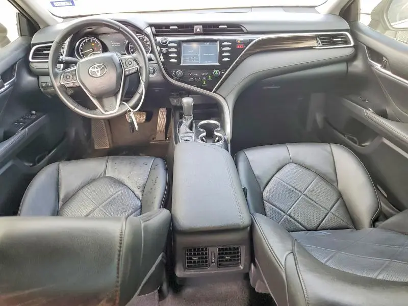 2018 TOYOTA CAMRY XLE  