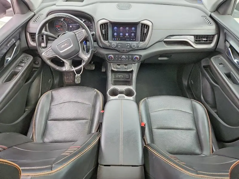 2022 GMC TERRAIN AT4  