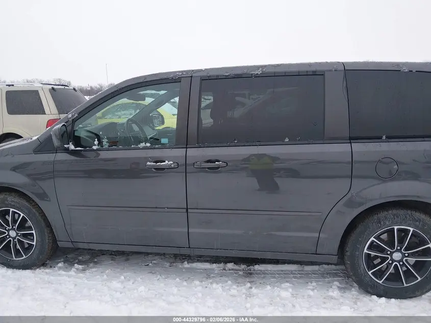 2017 DODGE GRAND CARAVAN SE PLUS