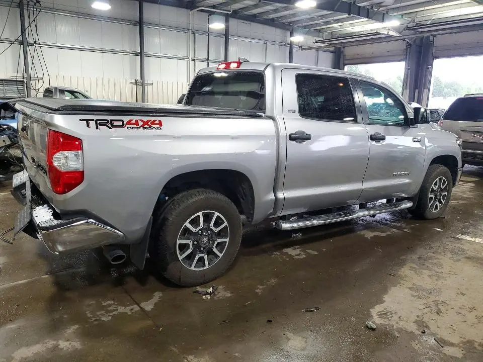 2020 TOYOTA TUNDRA SR5  