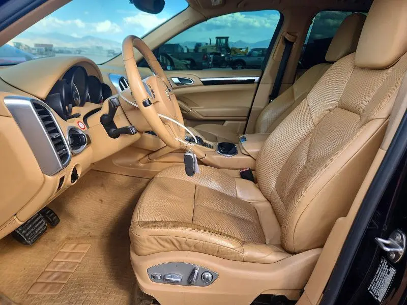 2012 PORSCHE CAYENNE   