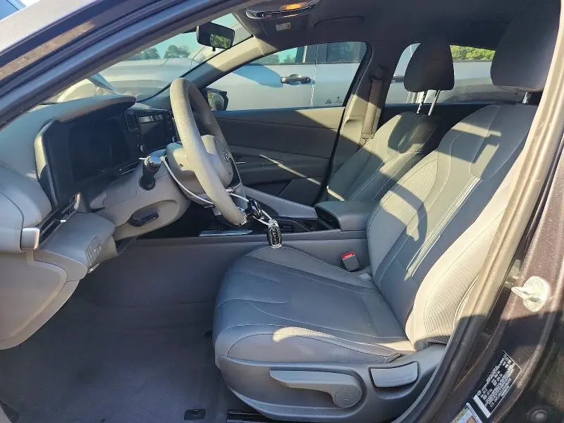 2022 HYUNDAI ELANTRA SEL  