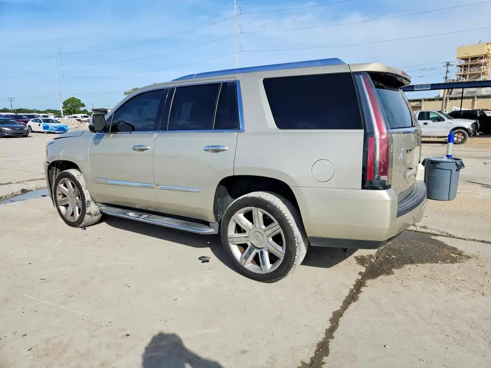 2016 CADILLAC ESCALADE LUXURY  