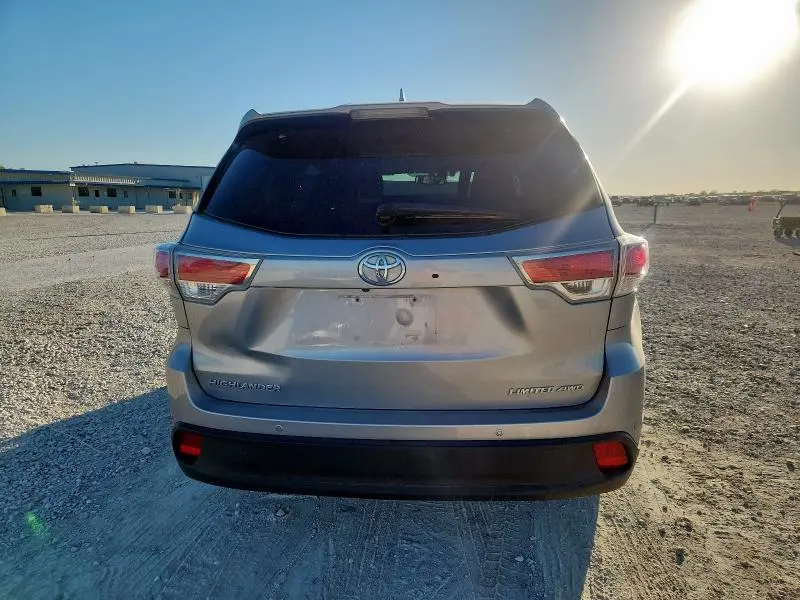 2016 TOYOTA HIGHLANDER LIMITED  
