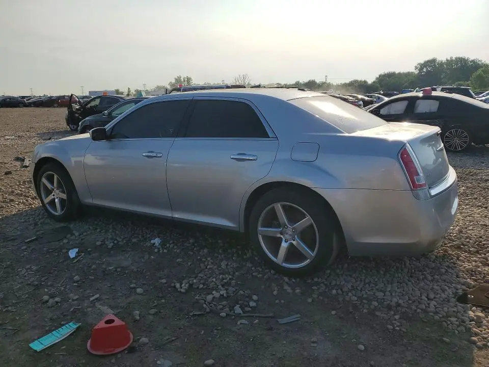 2012 CHRYSLER 300C LUXURY  