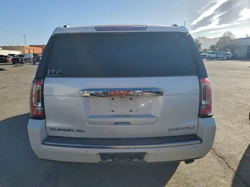 2016 GMC YUKON XL DENALI  
