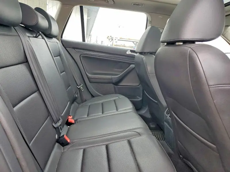 2013 VOLKSWAGEN JETTA TDI  
