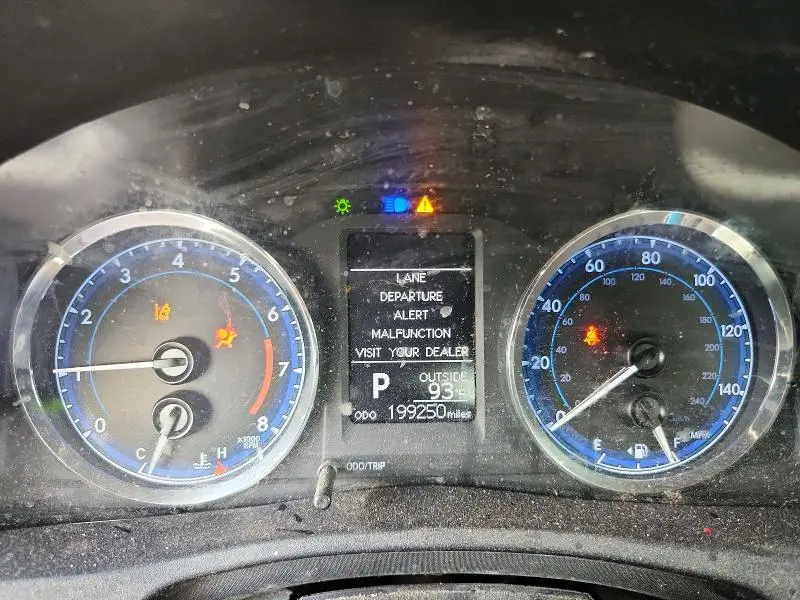 2017 TOYOTA COROLLA LE  