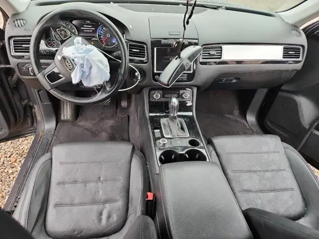 2013 VOLKSWAGEN TOUAREG V6  