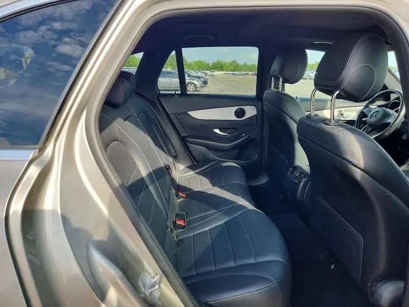 2019 MERCEDES-BENZ GLC 300 4MATIC  