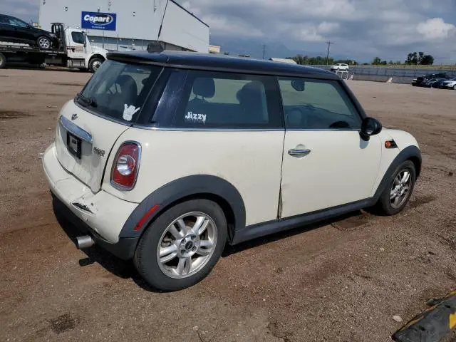 2011 MINI COOPER   