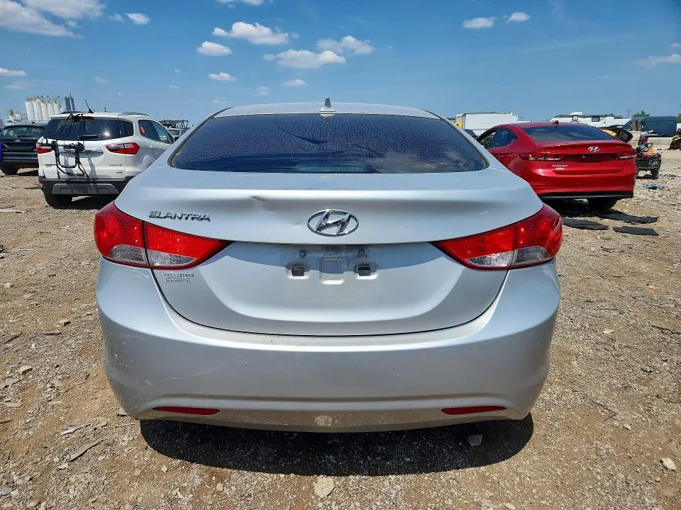 2012 HYUNDAI ELANTRA GLS  