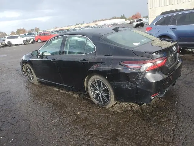 2021 TOYOTA CAMRY   