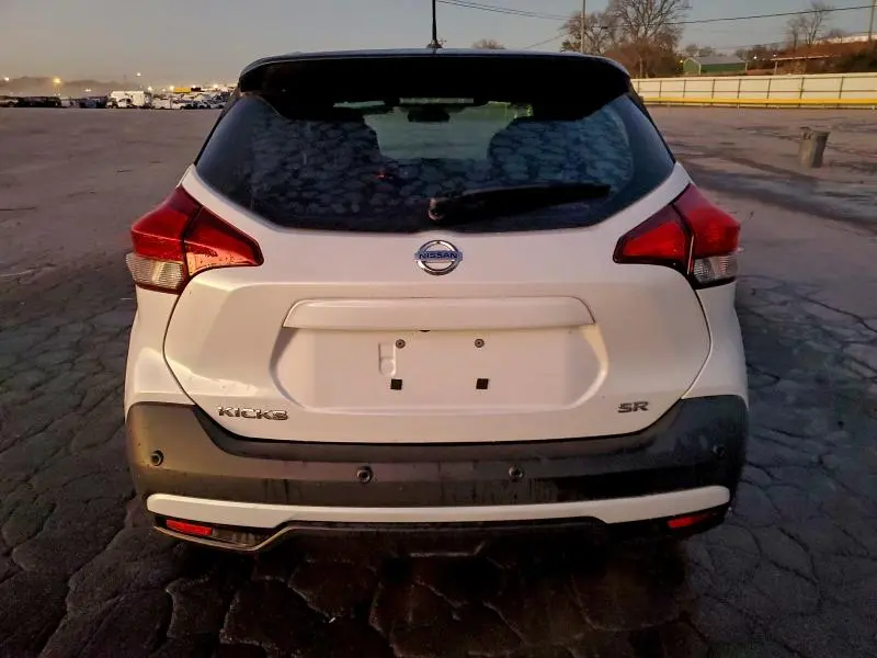 2020 NISSAN KICKS SR  
